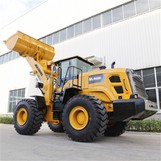 6-tonski nakladalec na kolesih